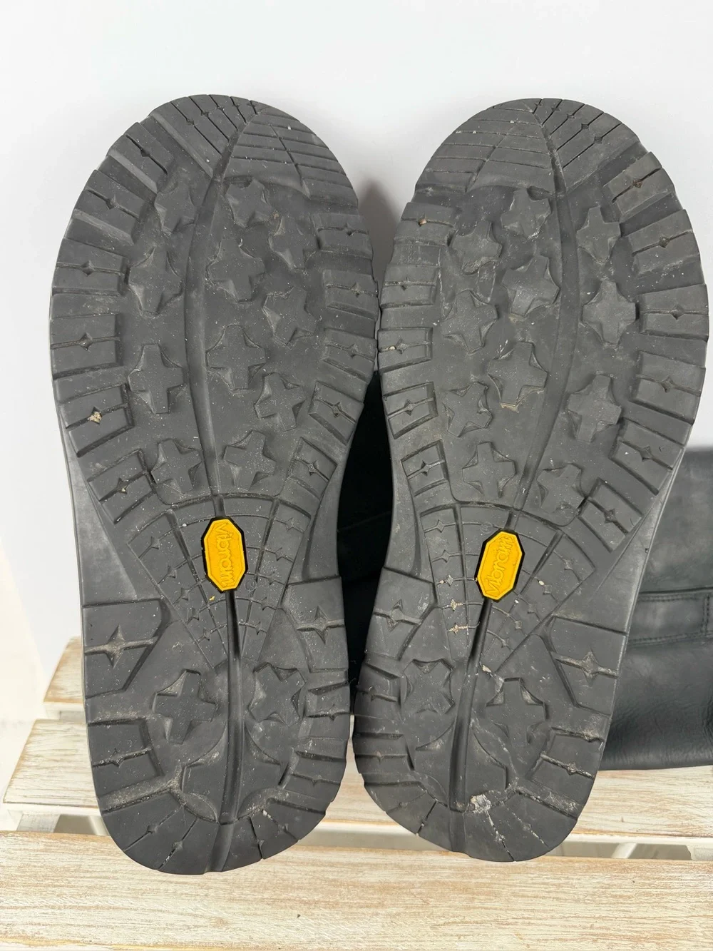 Chaco Credence tall leather boots men’s size 11.5 Vibram Nurl rubber outsole